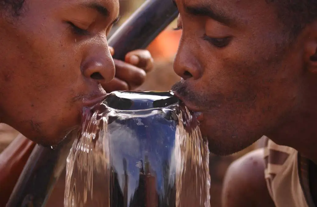 Handpumpen Madagaskar – sauberes Wasser für Madagassen aus Handpumpen – kein Abkochen mehr