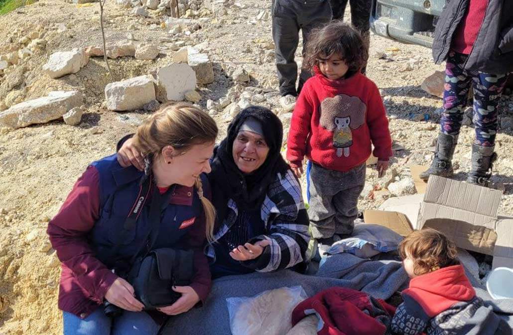 deichmann-stiftung-projekt-not-katastrophenhilfe-Menschen_tuerkei_syrien